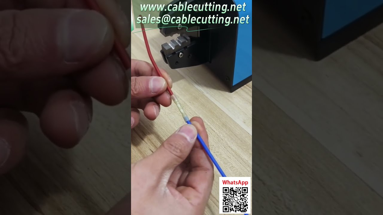 สาธิตเครื่อง Pneumatic Crimping ขั้วต่อกันน้ำ แบบครบวงจรสำหรับการผลิตสายไฟ