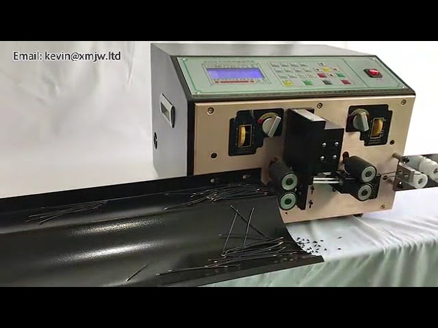 เครื่องตัดปอกสายไฟอัตโนมัติแบบเต็มระบบ จอแสดงผลภาษาอังกฤษ ควบคุมด้วยคอมพิวเตอร์ พร้อมระบบครึ่งปอก