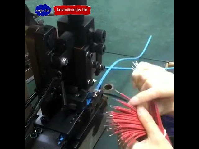 เครื่องรีดขั้วต่อ (Terminal Crimping Machine) จากจีน รองรับ Die Set, Applicator และ Mold หลากหลาย