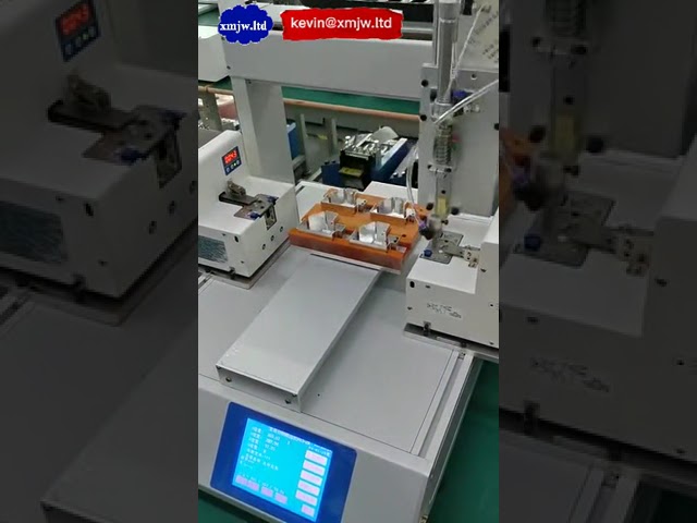 หุ่นยนต์ไขควงไฟฟ้าอัตโนมัติสำหรับอุตสาหกรรม พร้อมระบบป้อนสกรูอัตโนมัติ