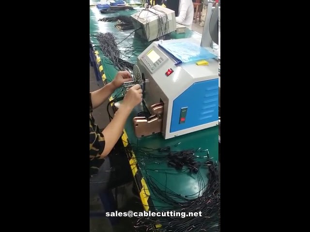 เครื่องม้วนสายหูฟังและรัดสายอัตโนมัติ | เครื่องจัดระเบียบสายหูฟังสำหรับการผลิต