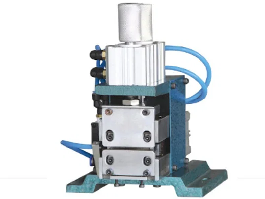 เครื่องปอกสายไฟแนวตั้ง, เครื่องระบบระดับมืออาชีพ WPM-3F - เครื่องแปรงลวดกึ่งอัตโนมัติ